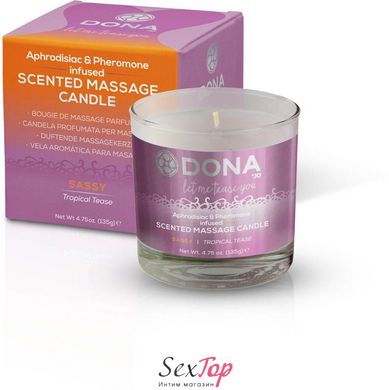 Масажна свічка DONA Scented Massage Candle Tropical Tease SASSY (135 гр) з афродизіаками феромонами SO1533 фото